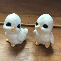 Vintage Lot of 2 Very Cute Pale Yellow Chicks Ceramic Easter Holiday Figurines  - £8.92 GBP