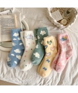 5 Pairs Pack Women&#39;s Warmth Plush Heart &amp; Flower Printed Thickened Mid-C... - $134.22 MXN