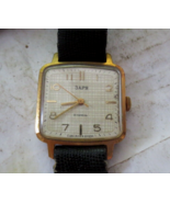 Vtg Soviet Watch 3APR 28 x 25mm Gold-tone Bezel Parts or Repair CCCP Mec... - £22.06 GBP