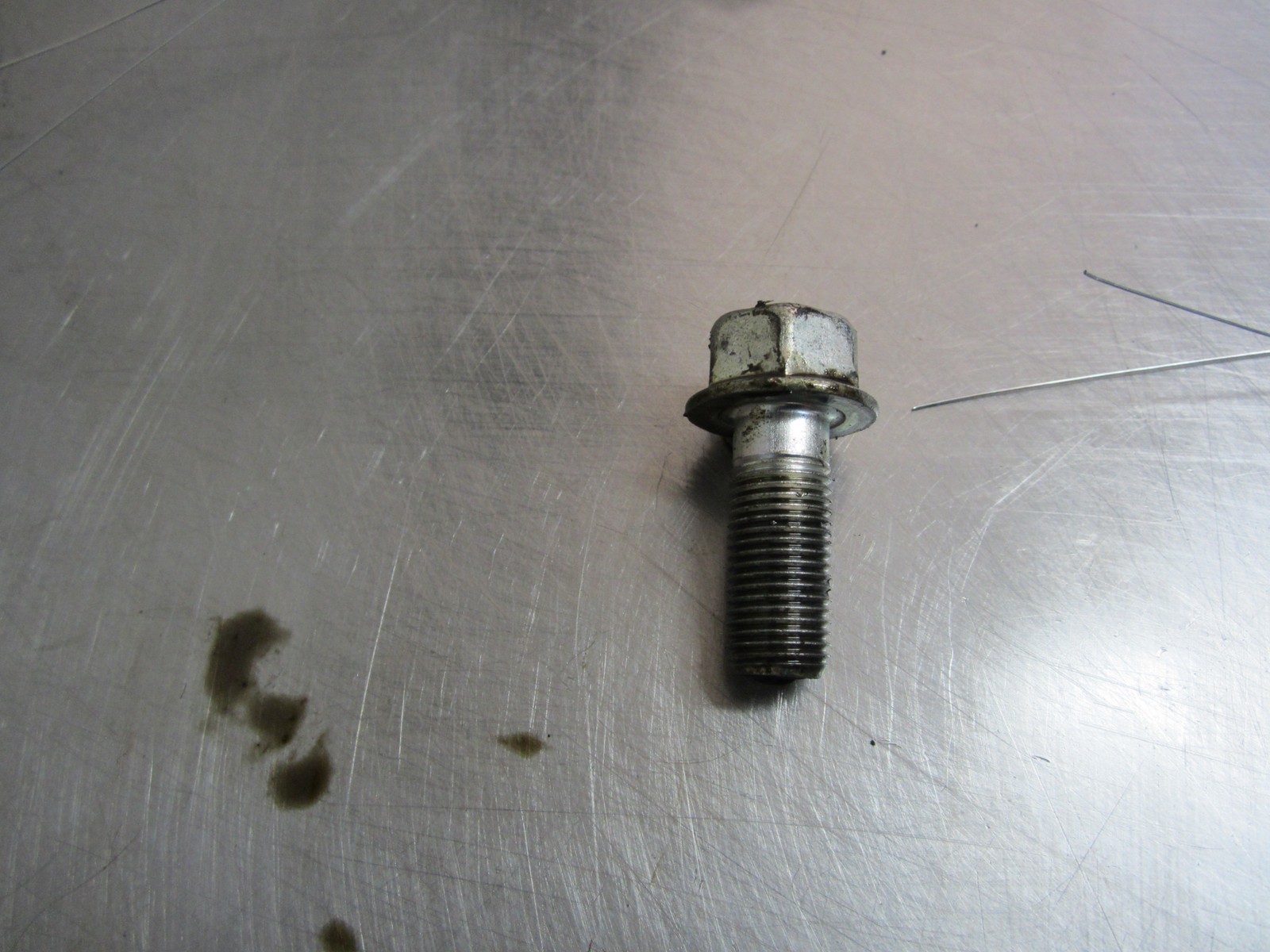 Camshaft Gear Bolt For 10-11 Kia Soul  2.0 - $19.75