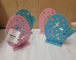 Set of 4 Wooden Glitter Table Top Easter Egg Decor Pink Blue 8&quot; x 5.5&quot; - £6.20 GBP