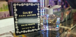 Daisy by Marc Jacobs .13 fl. oz. / 4 ml MINI PERFUME Her Eau de Toilette IN BOX - £31.44 GBP