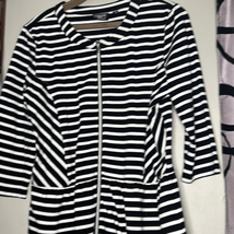 Onque Casuals Women’s Size Medium Black White Stripe Peplum Zip Front Sweater - £13.82 GBP