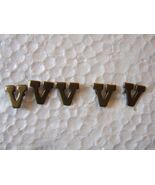 MILITARY MEDAL RIBBON ATTACHMENT LETTER &quot;V&quot; FOR VALOUR PACK OF 5 DEVICES... - $87.24 MXN