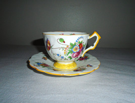 Aynsley Teacup &amp; Saucer Cabbage Rose Pansies Bell Flowers Yellow Accents Vintage - £48.08 GBP