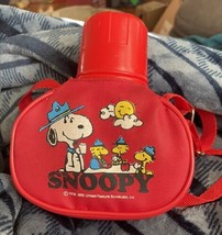 1965 Peanuts Snoopy Woodstock Camping Scene Plastic Red Canteen Carry Strap ARC - £19.71 GBP