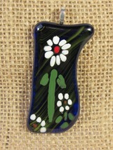 Art Glass Pendant Free-Form Navy Blue &amp; Daisy Hand Painted  2.5&quot; Long. - £8.60 GBP