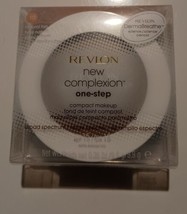 Revlon New Complexion One Step Compact Makeup - 10 Natural Tan - SEALED - $29.69