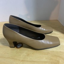 Life Stride Women&#39;s Erica Beige Heels/Comfort Footbed Size 8.5M Made In ... - $19.88