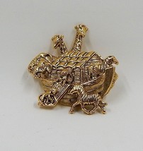 Noah&#39;s Ark Gold Tone Pin Brooch Boat Animals Bible Story Religious - £12.78 GBP