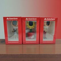 State Farm Bobblehead You Picture Frame Woman Cooking Flower Plant Pumbe... - $68.30 CAD