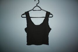 Heart &amp; Hips Black Short Sleeveless Mock Neck Crop Top Size Medium - $8.90