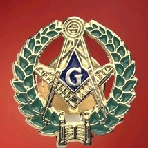 Masonic Green Wreath Square and Compass Gold Tone Vintage Pin Masons - $12.49