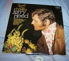 Jerry Reed Record Album-Smell the Flowers-RCA Victor-Lot 142 - £9.39 GBP