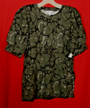 Daily Ritual Women&#39;s XS Camouflage Short Sleeve Knit Shirt Army Green Black NWT - £11.55 GBP