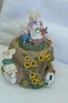 Animal Pig Musical #203 - $6.99