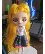 Middie Blythe doll with blue eyes and hand-painted yellow  hair with  ne... - $90.63 CAD