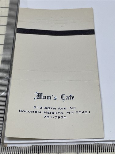 Matchbook Cover  Mom’s Cafe. Columned Heights, M.N.   Unstruck  gmg - $12.38