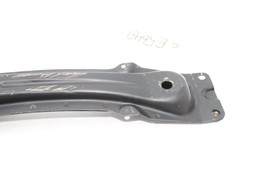 00-05 TOYOTA CELICA FRONT SUSPENSION SUBFRAME CROSSMEMBER BRACKET E5649 image 9