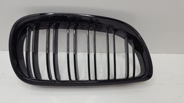 Passenger Grille Coupe Upper Bumper Mounted Fits 07-10 BMW 328i 893211 - $87.12