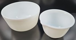 2 Pc Hamilton Beach Pyrex White Milk Glass Mixing Bowl Set Vintage Racine WI Lot - £29.58 GBP