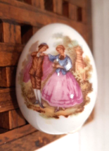 Vtg Limoges France Hand Painted Mini Porcelain Egg Trinket Dish Lid Courting 2&quot; - £7.57 GBP