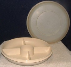 Vintage Tupperware Divided  Vegetable Serving Tray W/ Lid 1708 - £6.33 GBP