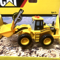 Caterpillar 5&quot; Mini Movers Trucks Rubber Tired Loaded #34610 - $17.70