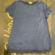 A Dip Of Darling Navy Crochet Blouse Large - $14.00