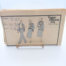 UNCUT Vintage Sewing PATTERN Vogue 7018, Ladies 1970s Jacket Skirt, Stra... - £22.07 GBP