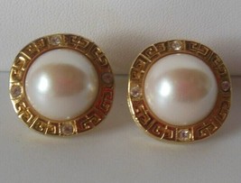 Vintage GIVENCHY Paris New York Faux Pearl Post Earrings 3/4&quot; Diameter - £150.93 GBP