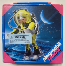 PLAYMOBIL YELLOW ASTRONAUT ACTION FIGURE 4747 SEALED box has wear - $20.45