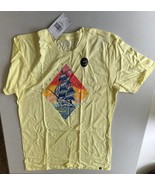 Hurley Mens All Cotton Scrimshaw Graphic Tee in Citron Tint-Small - $371.09 MXN