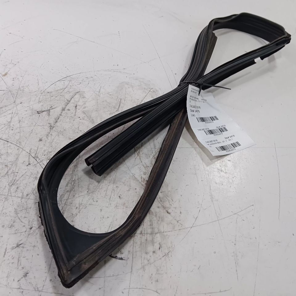 Mazda CX-9 Door Glass Window Seal Rubber Right Passenger Front  2016 201... - $26.94