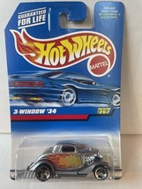 Hot Wheels 1:64 Car 1997 Silver 3 Window Ford &#39;34 #257 Hot Rod Coupe Flames - $8.76