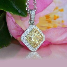 2Ct Principessa Giallo Zaffiro 14k Placcato Oro Bianco Diamante Halo Ciondolo - £132.57 GBP