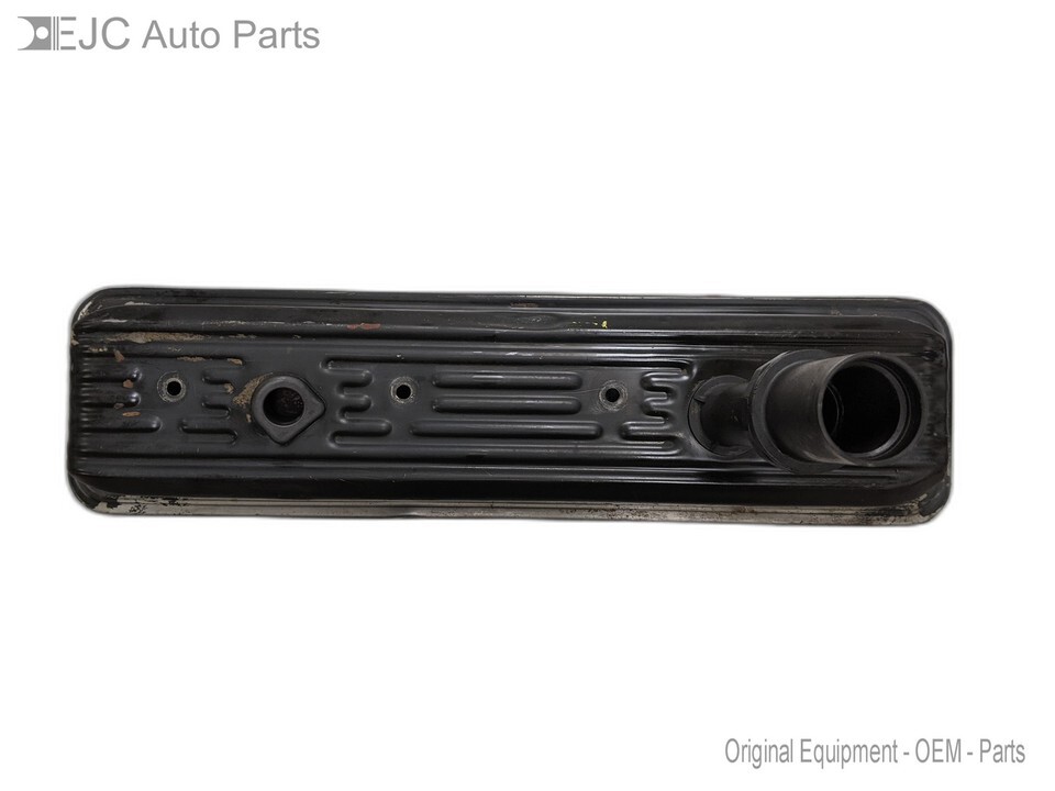 Right Valve Cover For 96-99 Chevrolet k1500  5.0 - $51.93