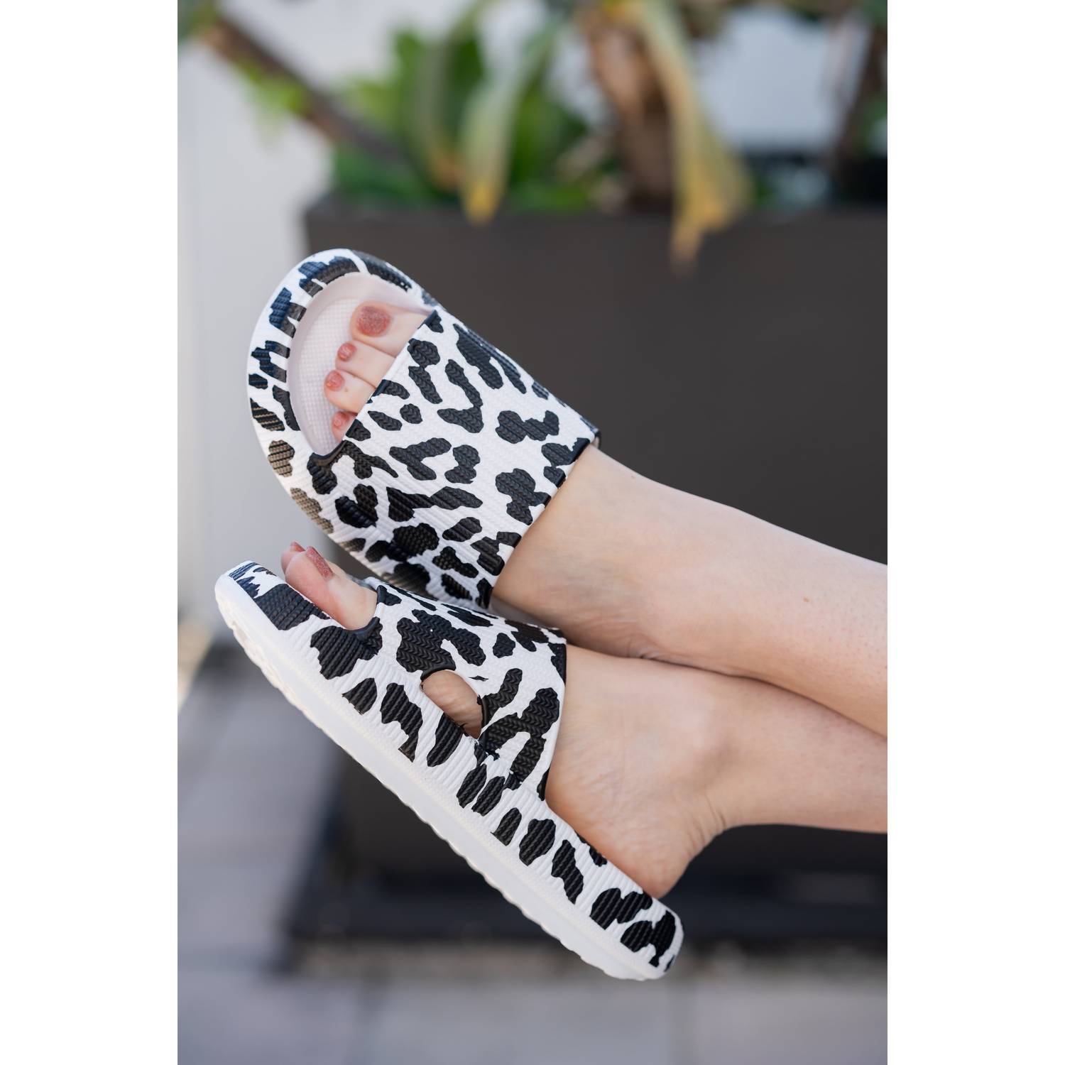 Julia Rose women’s insanely comfy beach casual slides White Leopard - $47.00