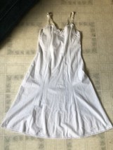 Vintage Wonder Maid Non Cling Full Slip Ivory Lined Lace Trim Sz 34  USA Made - $49.45