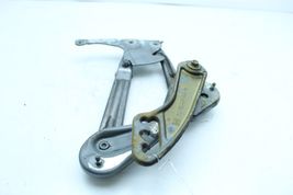 86-93 MERCEDES-BENZ W124 300E Left Driver Side Hood Hinge Lever F3993 image 4