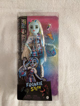 Monster High Frankie&#39;s Day Out Doll w/Accessories NEW - £15.97 GBP