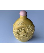 Vintage yellow raised dragon snuff bottle - $722.48 MXN