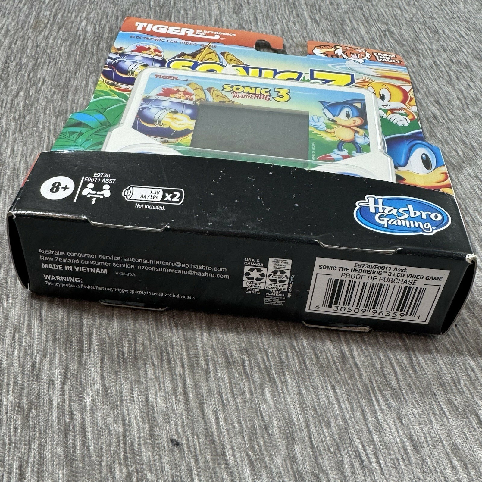 Hasbro Tiger Electronics Sonic the Hedgehog 3 Handheld LCD Video Game ...