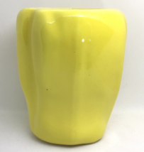 Vintage 1970s McCoy Pottery Cookie Jar Vase Yellow Bell Pepper USA 157 No Lid - £50.34 GBP