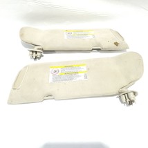 2003 2006 Chevrolet Silverado 2500HD Extended OEM Pair Sun Visors Has Wear  - $940.87 MXN