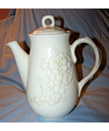 Metlox Poppytrail Vernon White Vernon Antique Grape Coffee Pot w/Lid-12 ... - $47.98 CAD