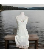 Vintage Val Mode Lingerie Ivory Nylon Embroidery Lace Slip Sz 36/38 - $28.99
