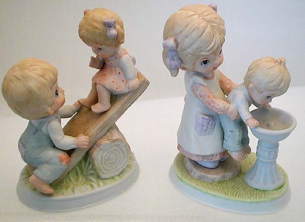 Set of 2 Porcelain Figurnines Homco 1406 BABY HELPING THE YOUNG ONES Collection - $22.00