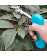 Pointed Gardening Scissors - $332.75 MXN