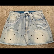 F21 Forever 21  frayed edge studded mini denim jean skirt Women’s Size 29 - £15.57 GBP